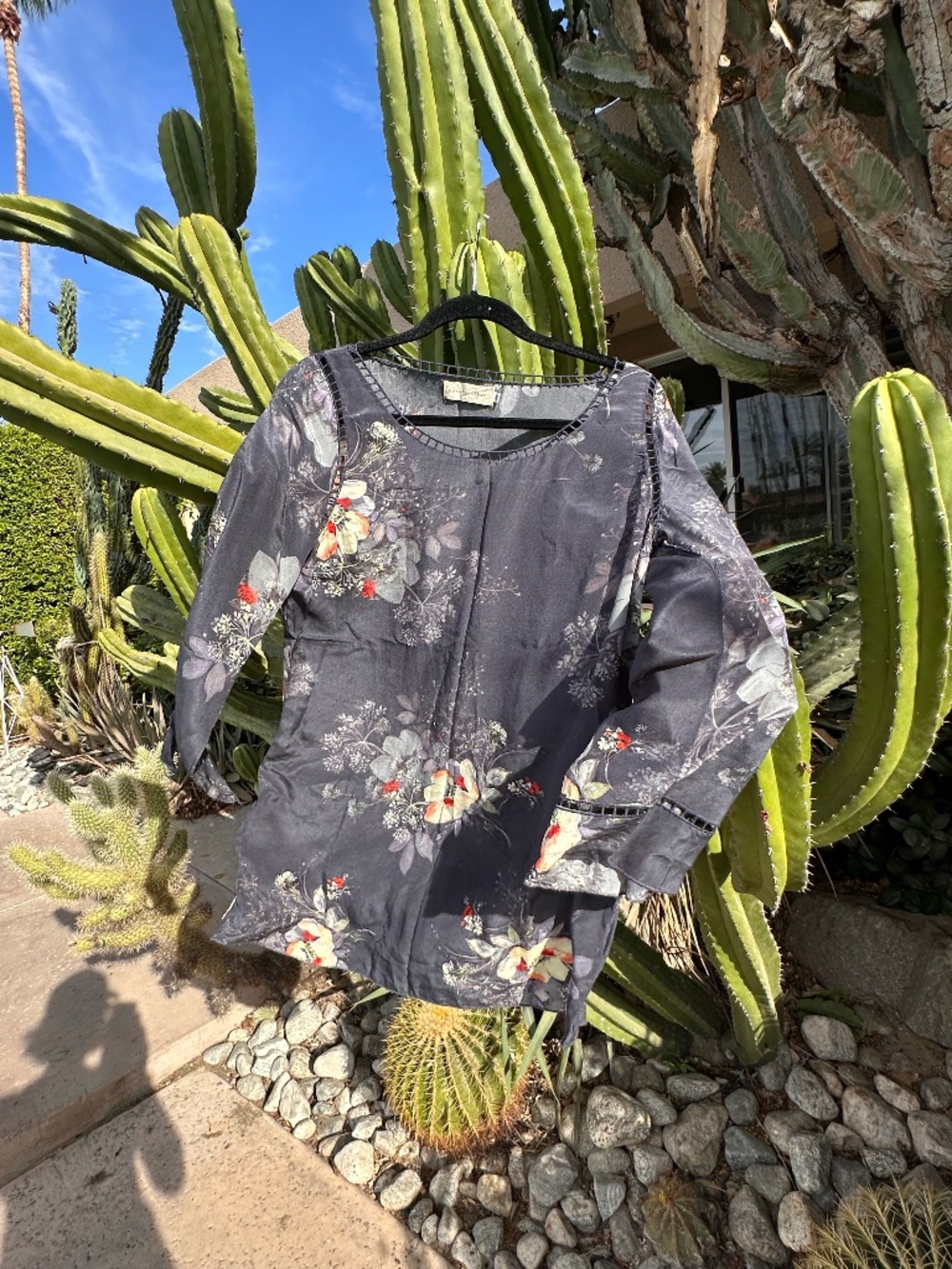 SILK4 Love and Liberty JOHNNY WAS Charcoal Silk Floral Ladder Trim Blouse Medium